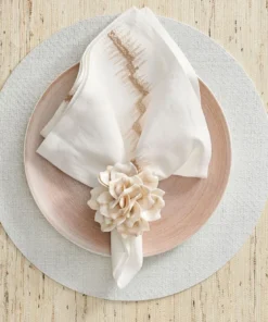 Kim Seybert DAHLIA NAPKIN RING IVORY | SET OF 4 THE TABLE