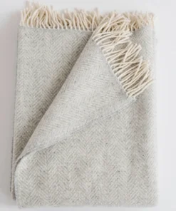 Evangeline LLC THE HOME HERRINGBONE EVAN THROWS