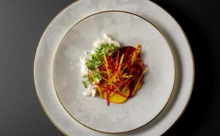 CRUSHED VELVET PEARL | ROYAL CROWN DERBY THE TABLE