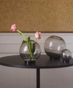 AYTM/GRAN LIVING APS GLASS ORB VASE | BLACK BASE -