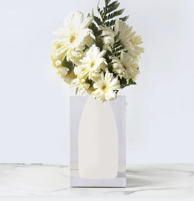 JR William THE HOME CHESTER BUD VASE | WHITE
