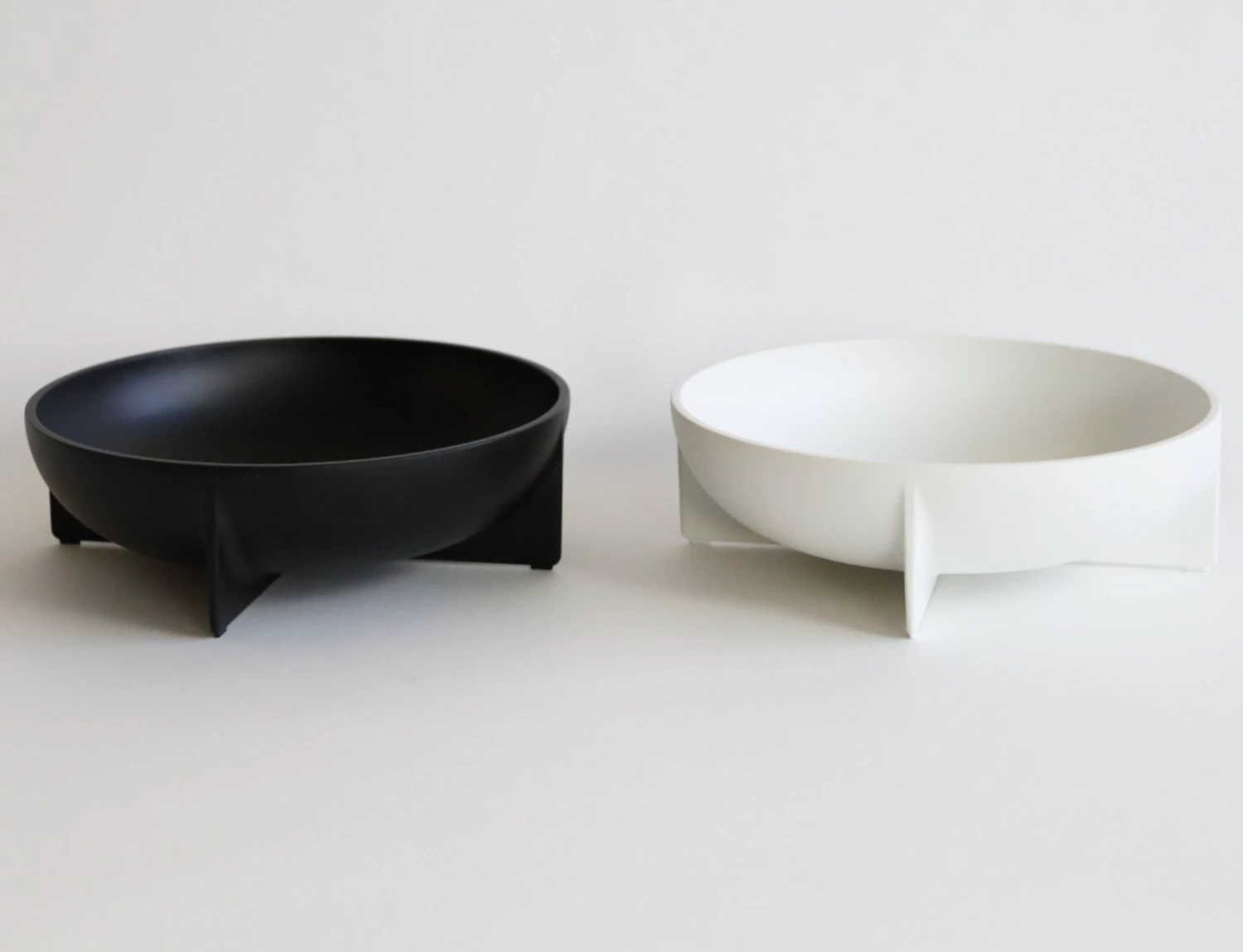 FS Objects STANDING BOWLS ROUND | LARGE THE HOME