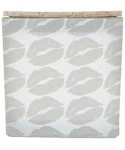 Taja Collection CANDLELIGHT KISSES CANDLE WHITE