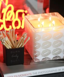 Taja Collection CANDLELIGHT KISSES CANDLE WHITE