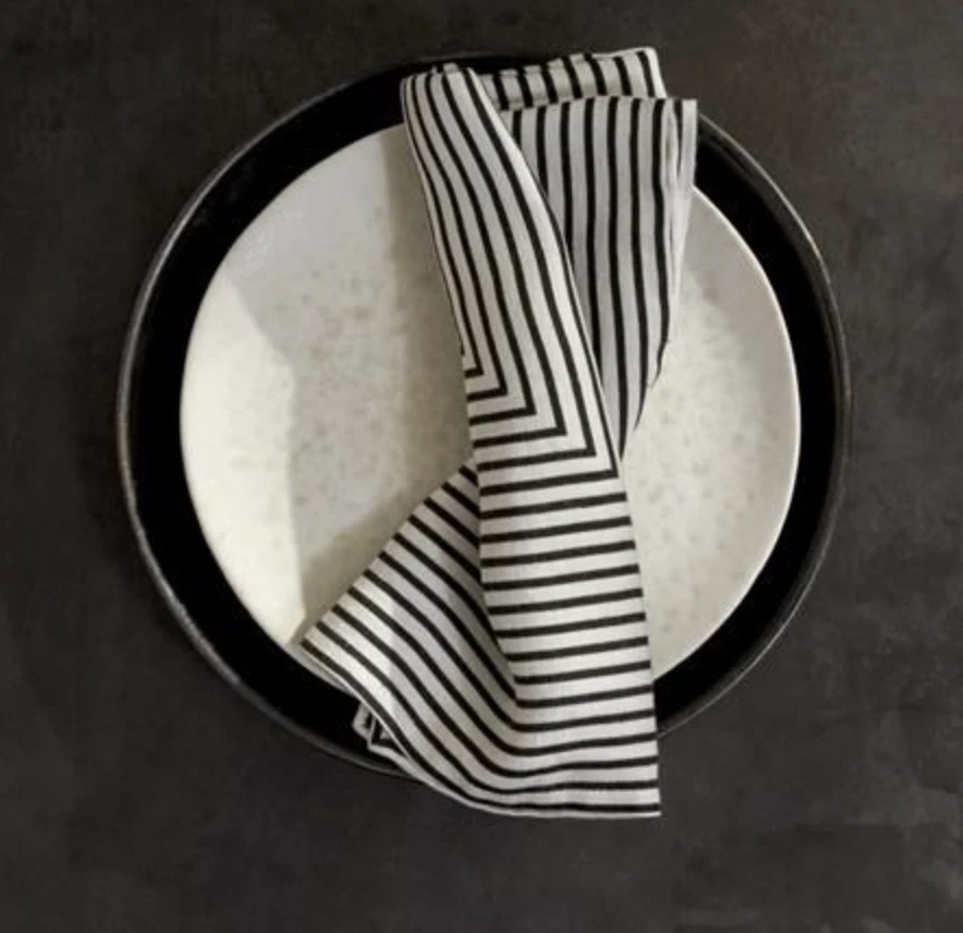 L'Objet CONCORDE NAPKIN SET BLACK | SET OF 4 THE TABLE