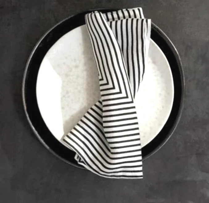 L'Objet CONCORDE NAPKIN SET BLACK | SET OF 4 THE TABLE